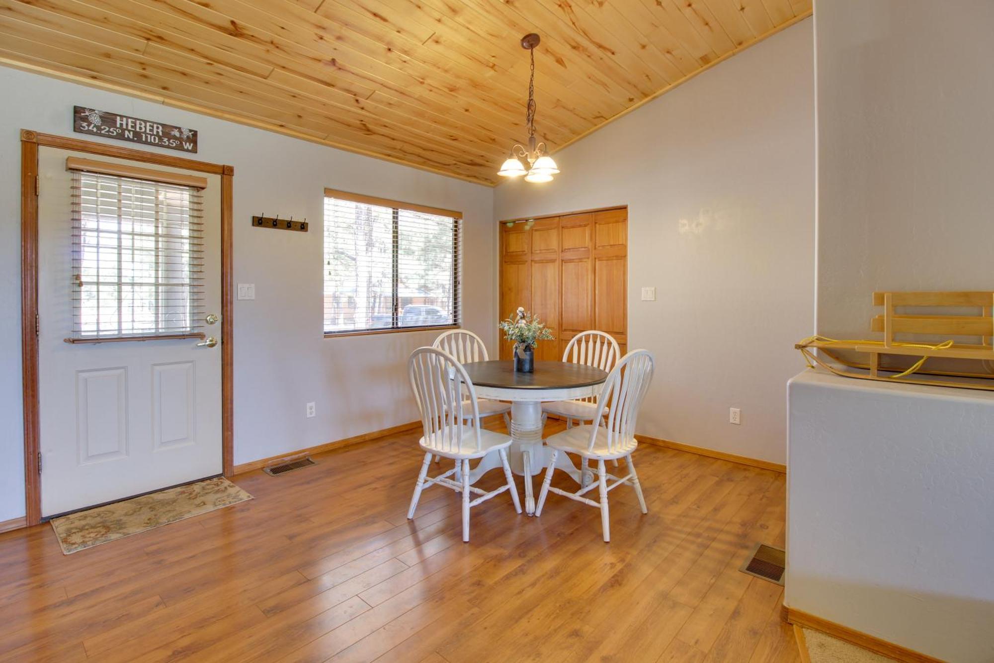 Overgaard Cabin Near Sitgreaves National Forest! Bagian luar foto