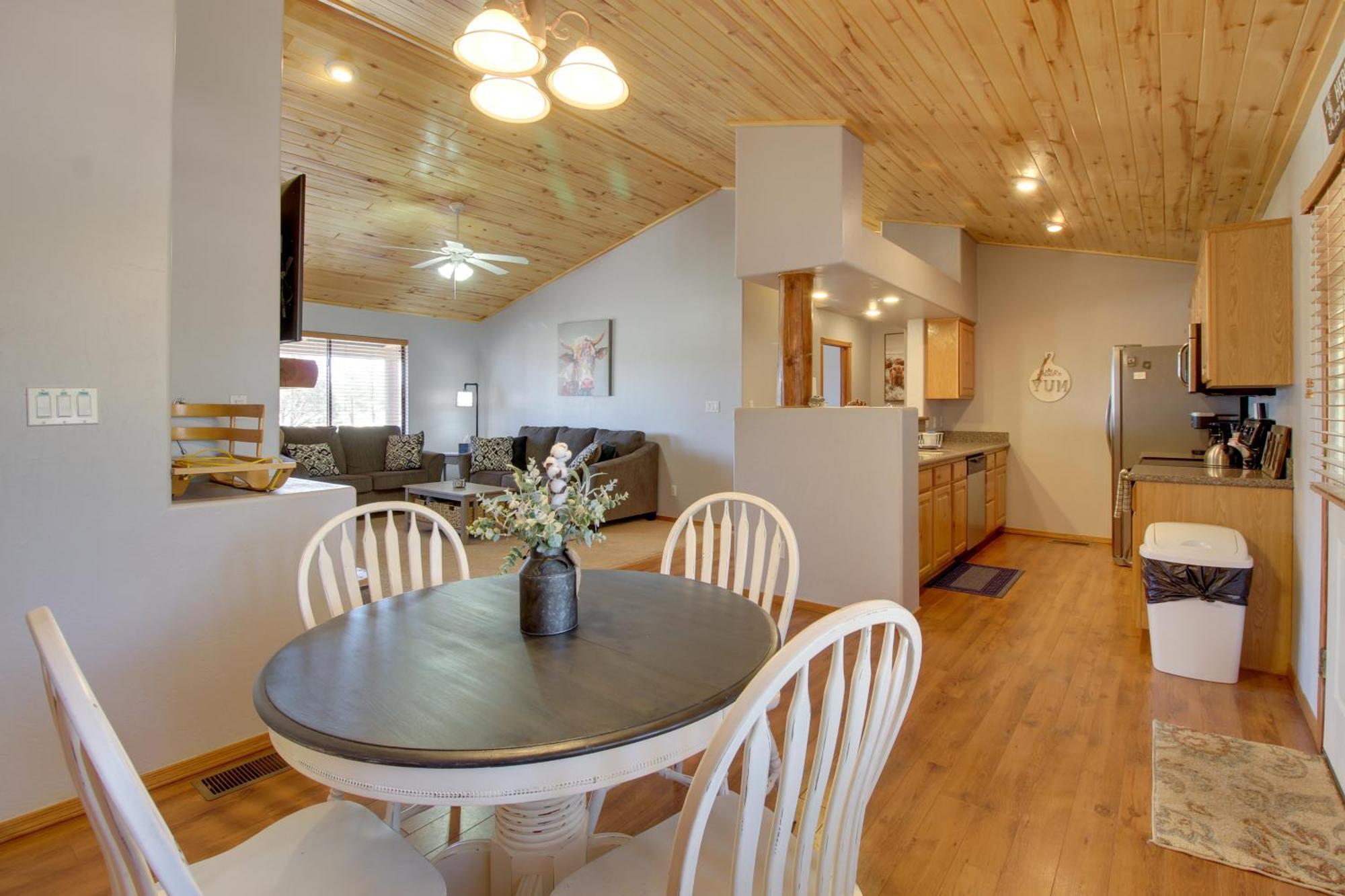 Overgaard Cabin Near Sitgreaves National Forest! Bagian luar foto
